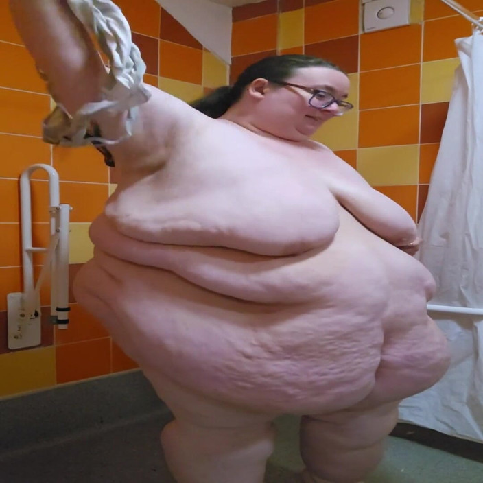 SSBBWLadyBrads: Przymierzanie kostiumu kąpielowego