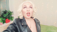 Arya Grander: Drsné FemDom POV video (Arya Grander)