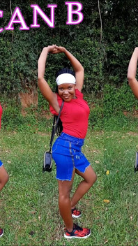 Играю с моей ухой