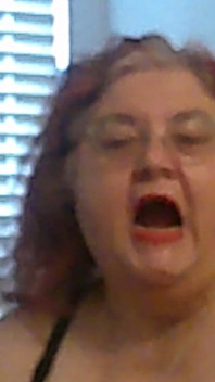 Matura BBW Rossa Infermiera Vicki Parla Con Te Mentre Fa Un Rossetto Che Applica Video per Te!