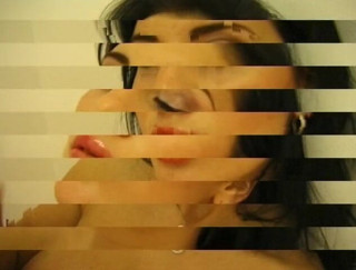 Flash Model Amateurs: Geweldige brunette is dol op het tonen van haar hete...