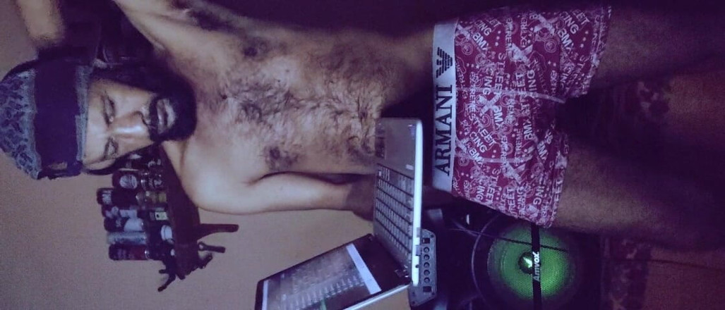Stink HairyMale: Remix auto sensual
