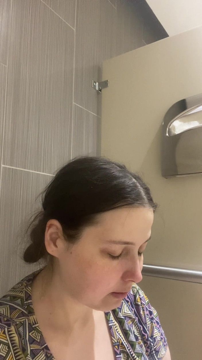 MissChrystalline: Orgasmo nel bagno