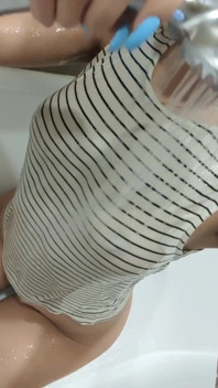 Sexwife in Shower