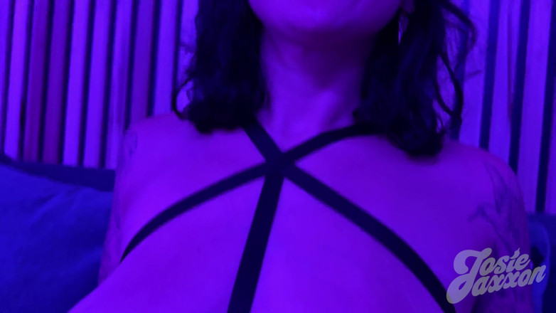 Josie Jaxxon: Play Party Orgasms Made to Cum in Front of an...
