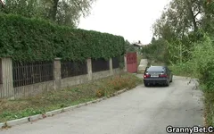 Raunchy lantlig farmor krämad