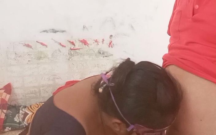 Bed: Desi hot bhabhi ngentot