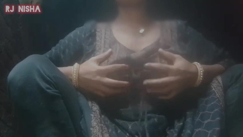 RJ NISHA: Desi rj nisha bhabhi masturbiert mit den fingern teil 1