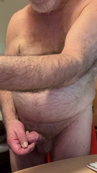 Coach Karl Cums with a Hottie 7217