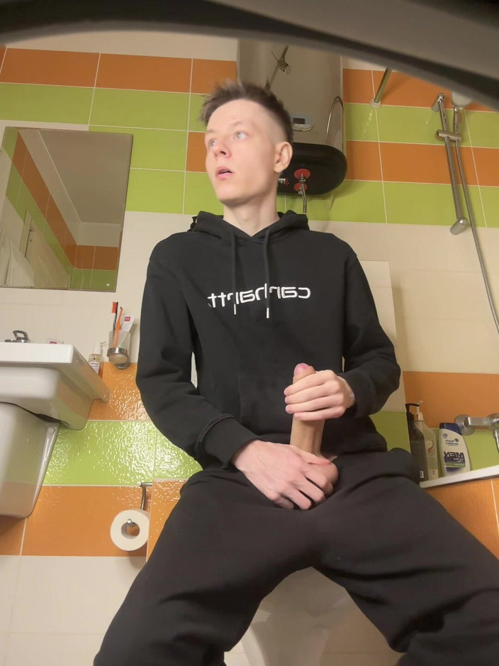 Morflot24: 火辣 twink 的独奏