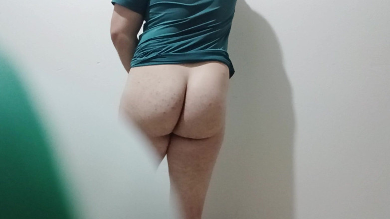 amateurbrazilian: Sexy Femboy rơi trên Internet Hiển thị Big Ass Gg
