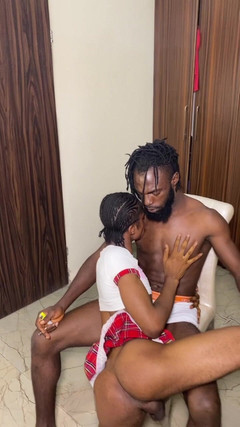 Baddestboyx: Chodil(a) do školy Abuja to Meet the First Time