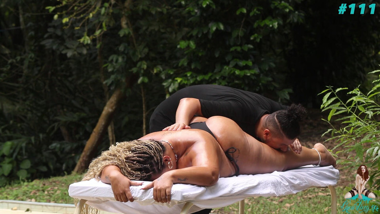 Squirting Sp: 에디안은 그녀의 첫 마사지를 받고 와서 미친, 좋은 시오후키.