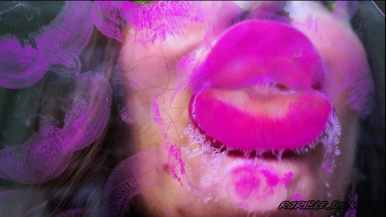 Rarible Diamond: Ciuman fetish ludah magenta lipstik nakal