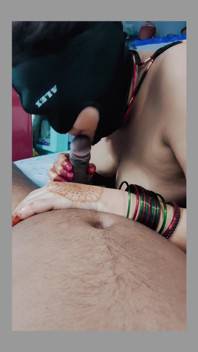 젖탱이를 빨아주는 시누이