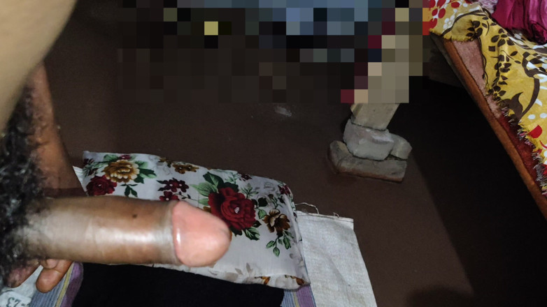CrossedSituation8: Desi krowy szczęście było to, że ona miała być fucked przez...