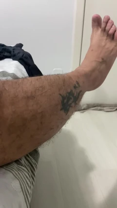 Chơi với máy bơm dương vật