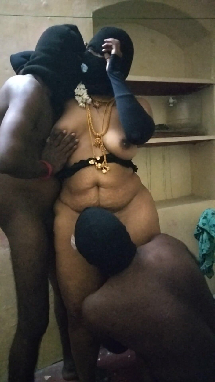 Benita sweety: Cuckold Couple Hot Boobs Sucking at Standing Position