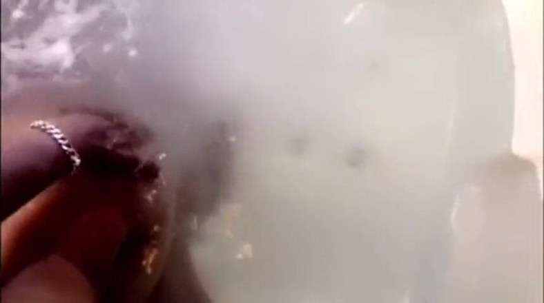 Fijii pornbox: Fijii di pemotretan anal paling hardcore yang pernah dia lakukan...
