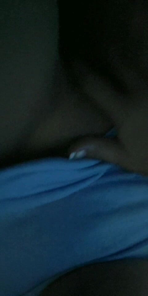 Annabelle Rogers: 내 젖은 보지를 깜박임