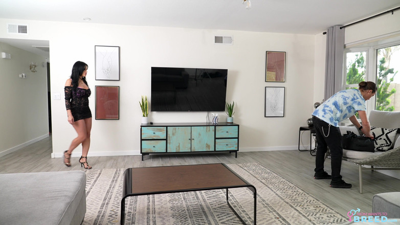 MomWantsToBreed: La matrigna ho una spogliarellista incinta - S2:e1