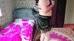 Kitty_Cross: Ladyboy Prsa a sexy žhavý výkon Sama doma Zkouší šaty nevlastní sestry