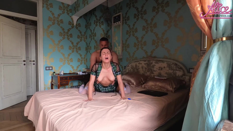 Alice KellyXXX: Assista meia-irmã e sensual foder sua buceta e boca - gozada