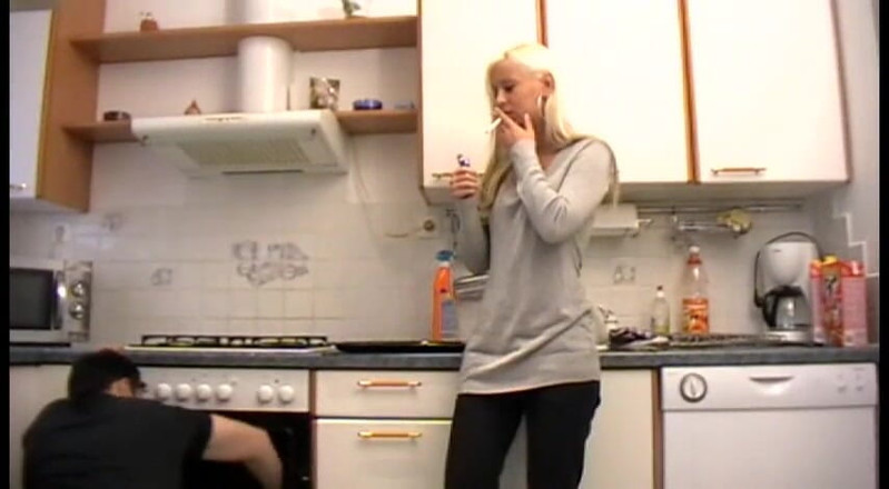 Femdom Austria: Teen needs a tasty dinner and her kitchen to shine