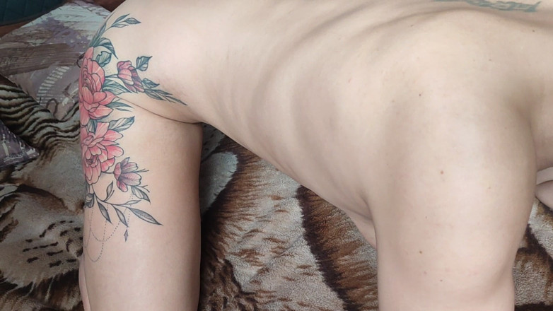 DirtyLubov: MILF dan Penis Besar