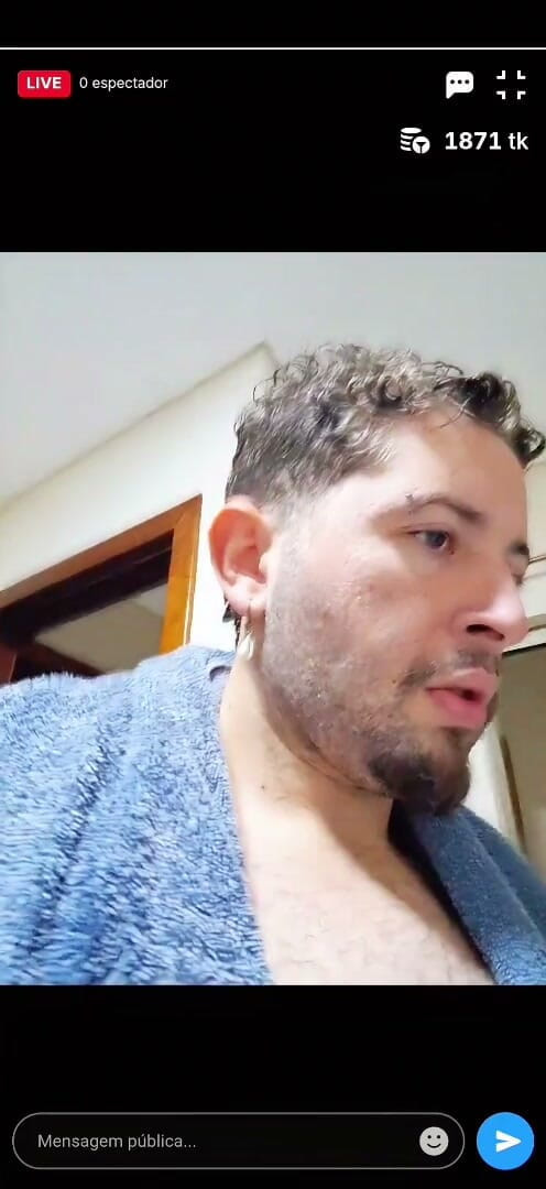 Marcosninfo: I Took a Shower on the Livestream and Gained Some...