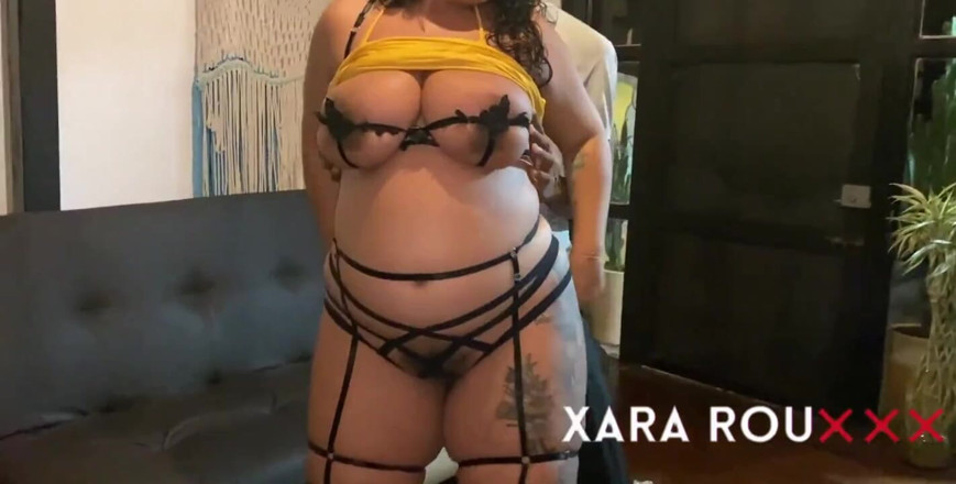 Xara Rouxxx: 쓰리섬에서 시오후키하는 계모의 연인