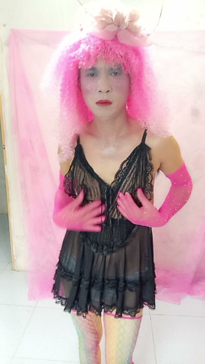 nguyen dang thien tri: Oanh Le Transgender Wearing Sexy Clothes Stabbing Her Cock