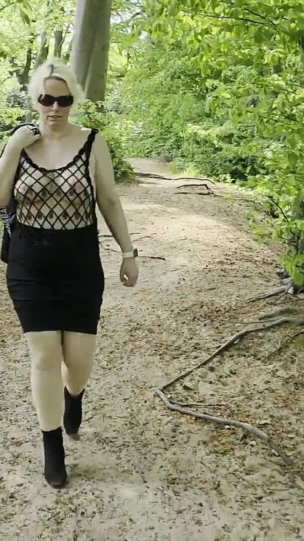 UserBitch1: Ormanda boş bir yürüyüş