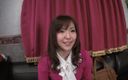 Onlyvids: Japonská žena v domácnosti Misaki, tak myslí o práci jako striptýzová...