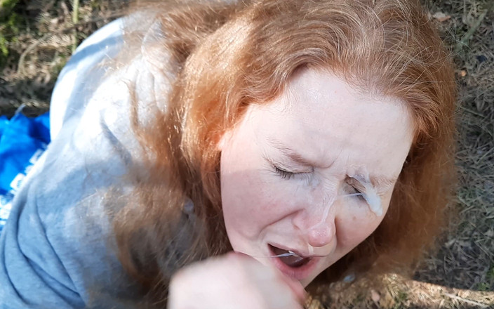 Curly_Dreams: Быстрая дрочка с осеменением на лицо в лесу