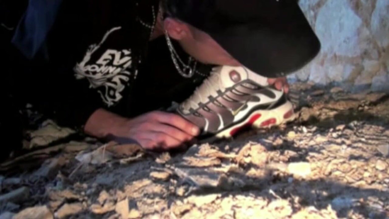 Sneaker gay: Scally garoto fodido pelo pau XXL de Matt Surfer