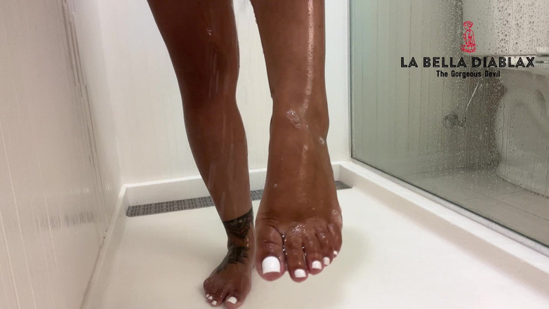 LaBellaDX: Ossessione con piede e suola