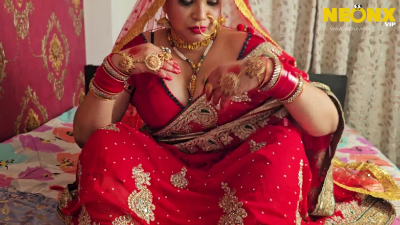 NeonxOTT: Raseela smekmånad mest stora röv malai sex