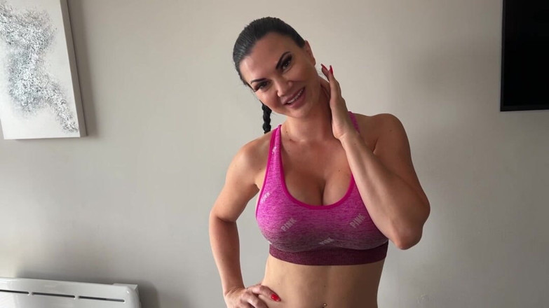 Jasmine Jae: ミルフ・スクワート