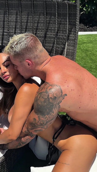Filoufitt and Essy Gotback Hot Sex and Massive Cumshot