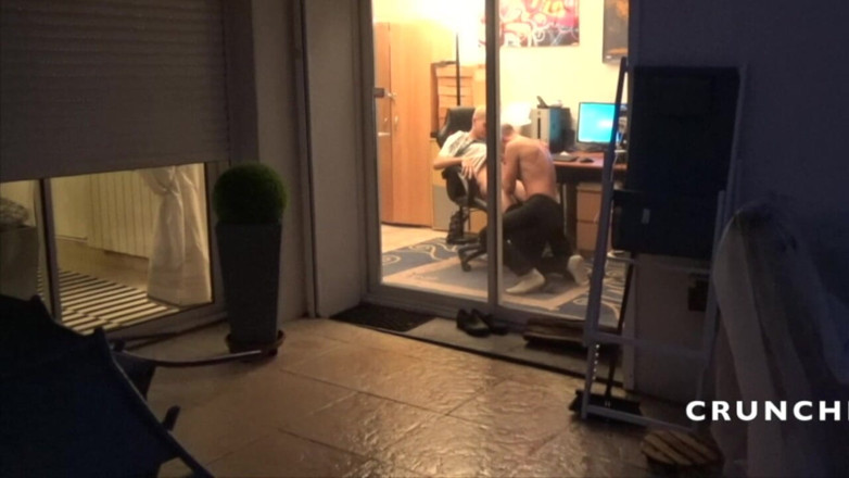 My first time with a boy: Roh bei der arbeit gefickt
