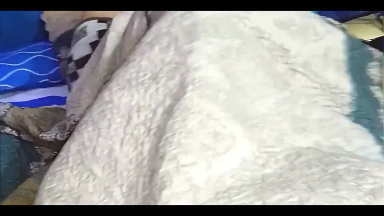 BBW Kelly Mom: Un Beau-fils Baise Sa Belle-mère Sous Les Draps, Et Le...