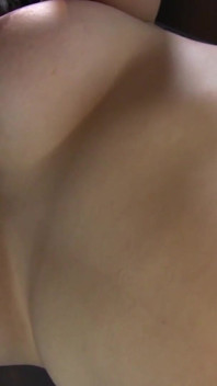 Betoverende Japanse scène-3_sexy rondborstige Japanse brunette met harig poesje geniet van creampie