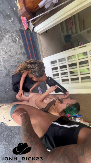 Jonh Rick: Buena fiesta y así