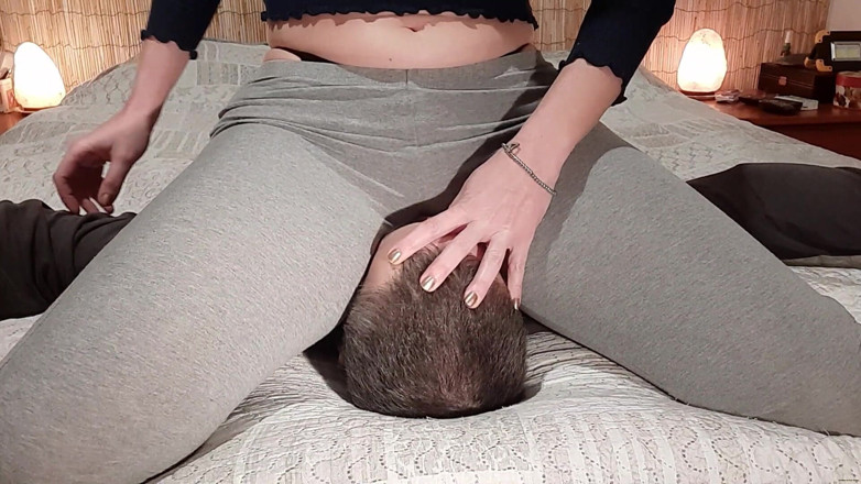 goddess82: Es-tu prêt à être éjaculé sous ma chatte mouillée ?