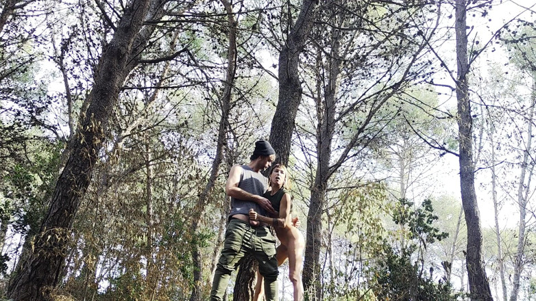 Magia Rosa: Parkta Cumshot ile Yürümek