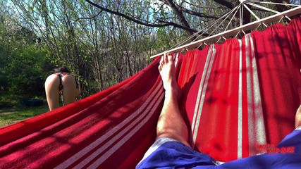 NicoleAndAlex: Můj nevlastní bratr mě špehuje a honí mi na zadek