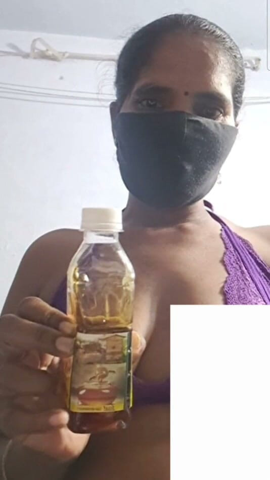 Jayaselvi: My Sex Pussy Hole Show in Video Call
