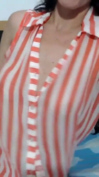 Veronica Cristal Shaking My Boobs Just to Teasing You.mp4