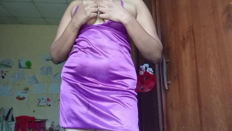 Anne White: Cikgu Sri Lanka solo di biliknya berseronok dengan pelajar